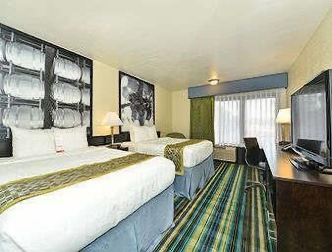 Super 8 By Wyndham Vallejo/Napa Valley Eksteriør billede