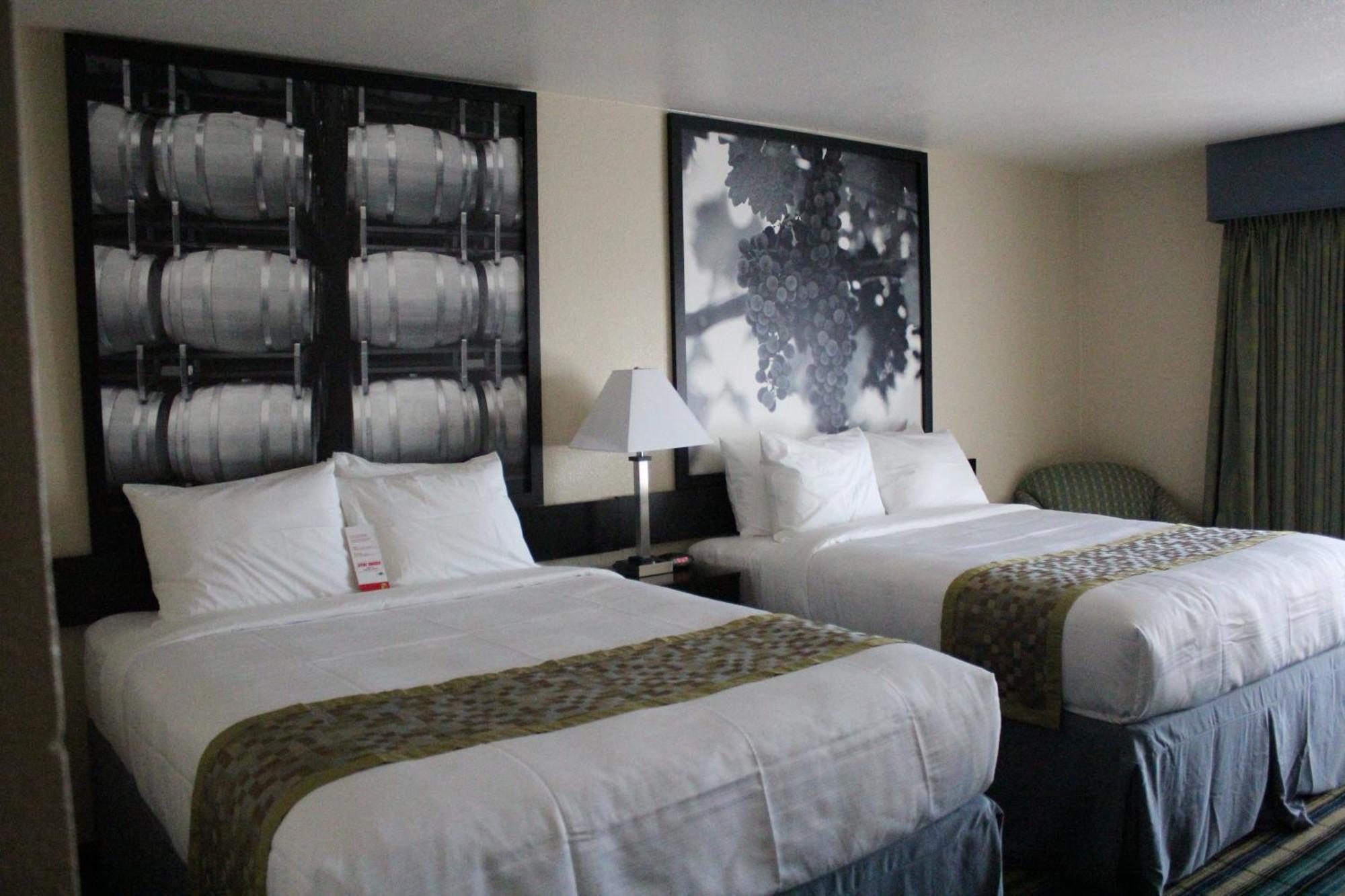 Super 8 By Wyndham Vallejo/Napa Valley Eksteriør billede